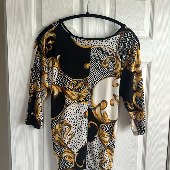 Size Large belted tunic. Worn once. Mint condition - Picture 2 of 5